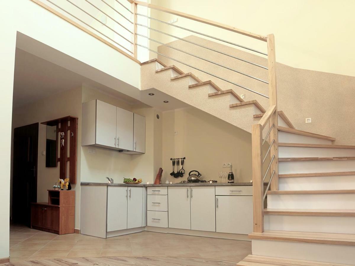 Apartamenty Przy Trakcie Cesarskim Wegierska Gorka Exterior photo
